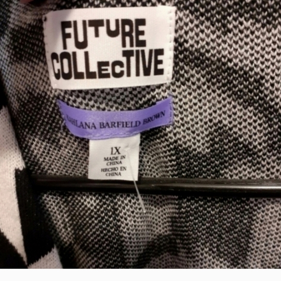 🍁🍂Nwot Future collective striped sweater 1x - Picture 4 of 4